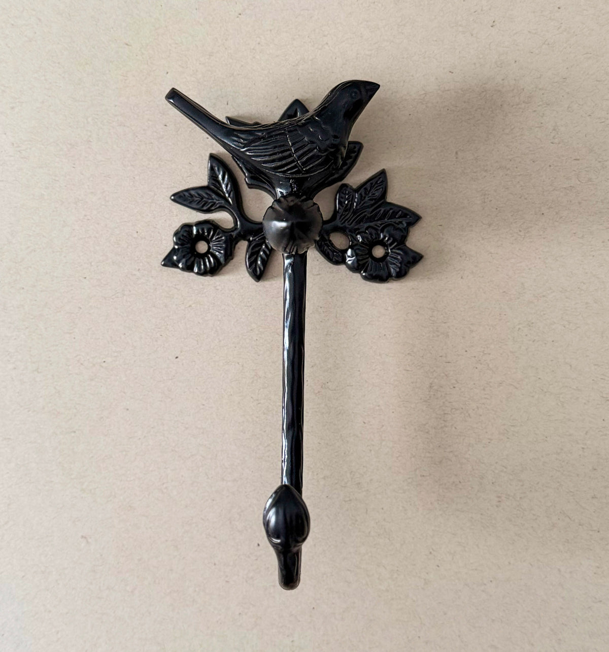 Gancio per uccelli antico in ottone