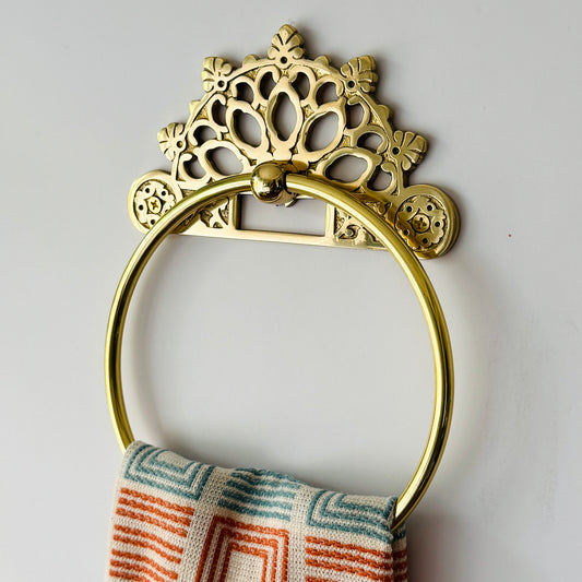 Victorian Brass Polished Ring Towel Holder