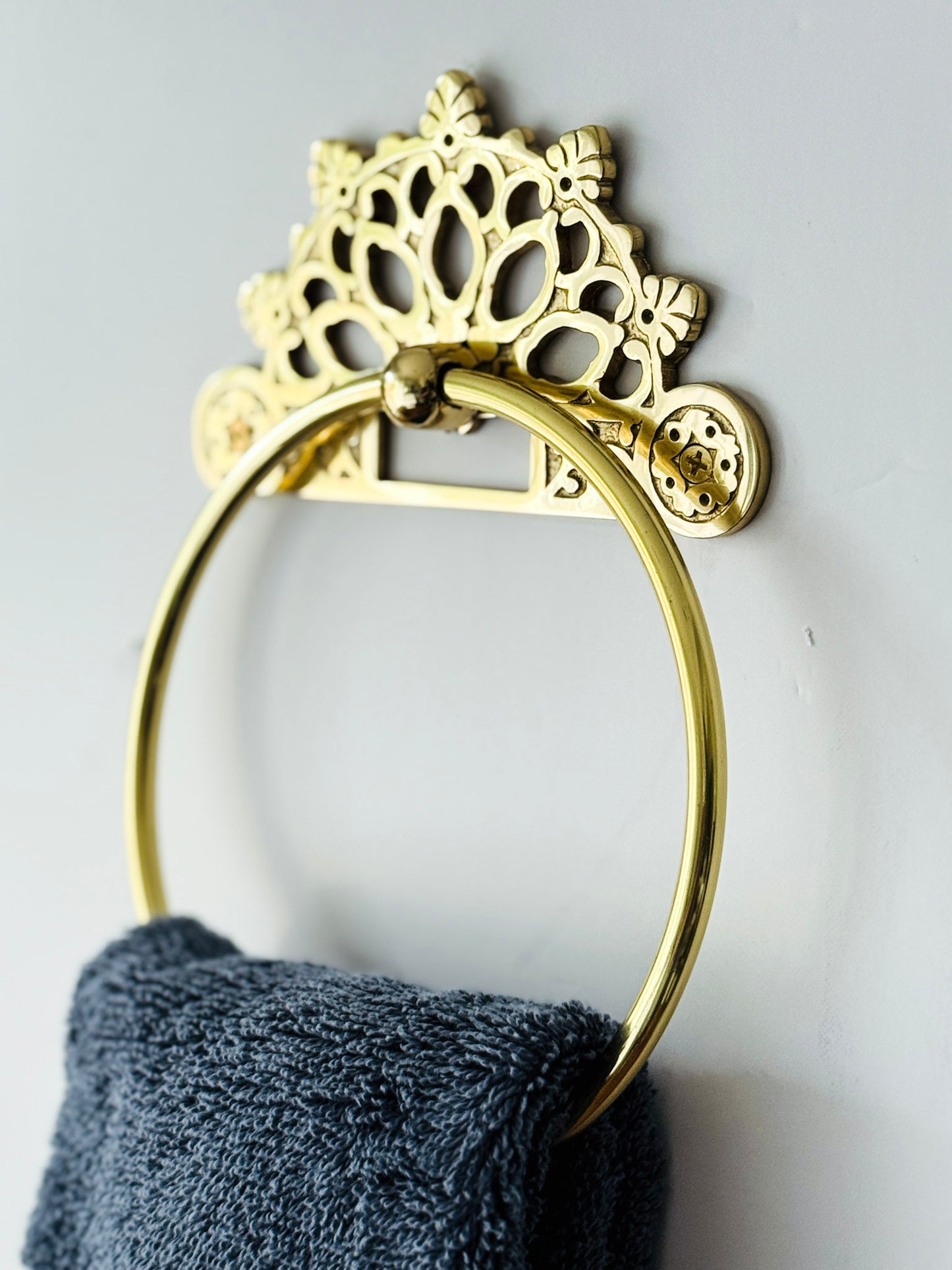 Victorian Brass Polished Ring Towel Holder