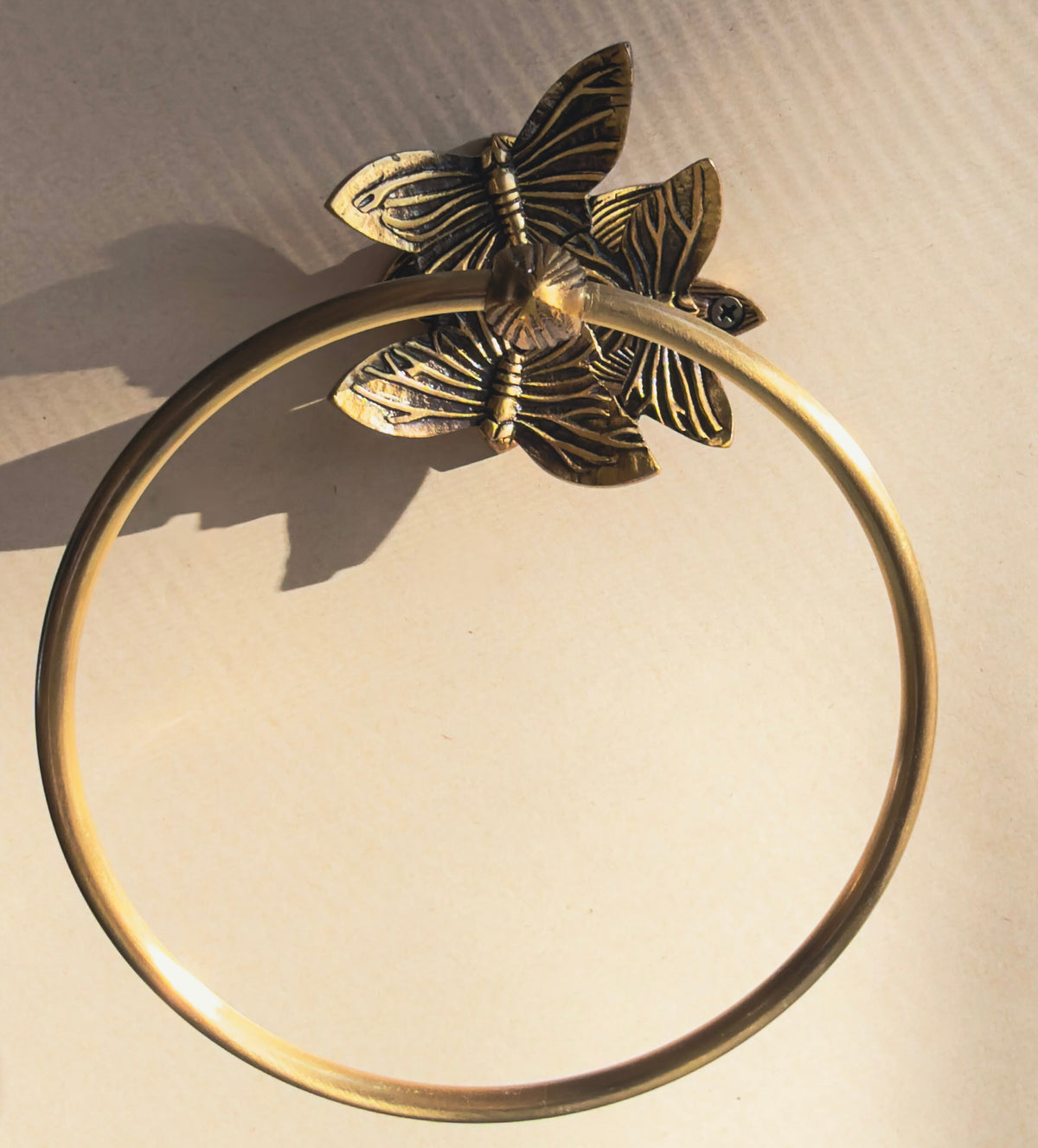 Porte-serviettes en laiton antique en forme d'oiseau