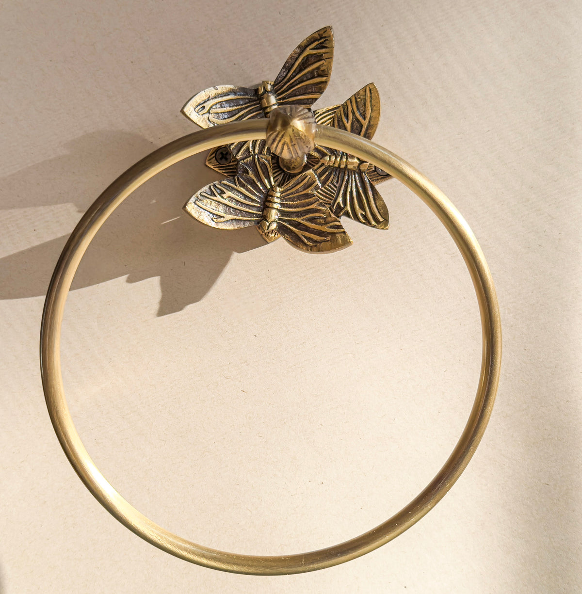 Porte-serviettes en laiton antique en forme d'oiseau
